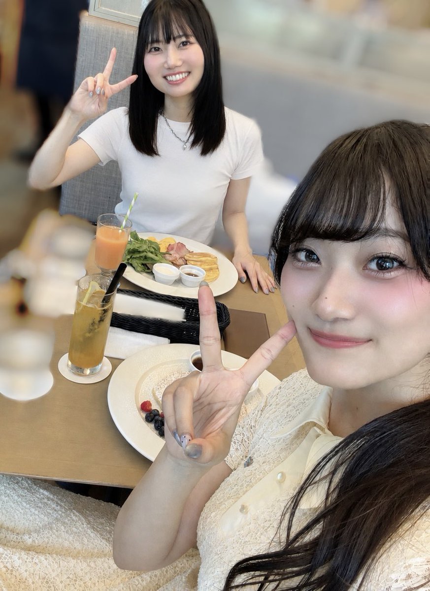 yukari_amane_'s tweet photo. バンビお誕生日おめでとう！！！！！！
掴み取りたのしかったねぇん📸🐟💗

こないだもお誕生日のお祝いでおいしいモーニング食べてきたよ🥞
今年の夏はバンビとたくさん過ごすよ🍉
ますます素敵な一年になりますように😘😘🫶 https://t.co/ipbA189R1s