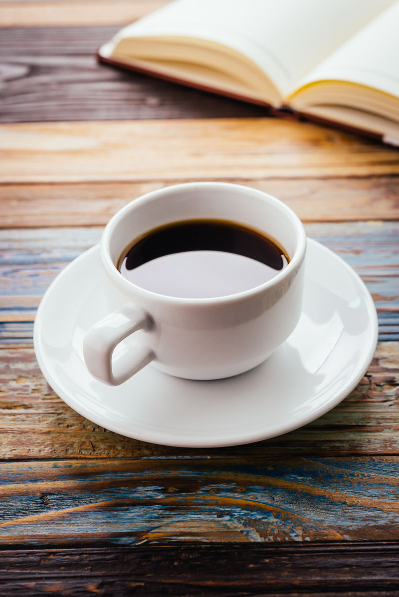 Hancock781's tweet photo. Just had the most cozy morning working from a sunlit coffee shop—fresh latté + a new playlist = total daily vibe upgrade ， https://t.co/uULd1Q587w