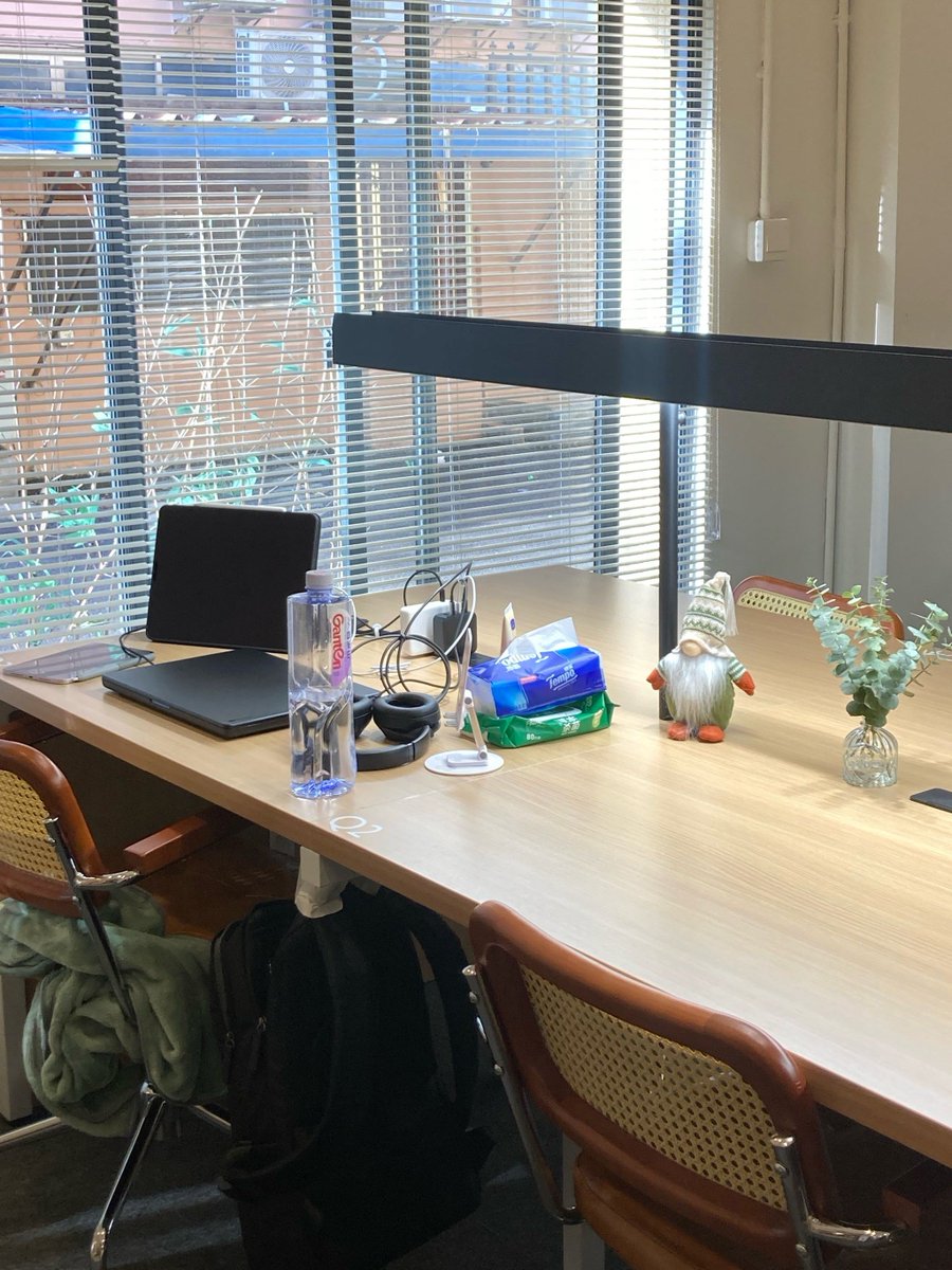Mailcom65772262's tweet photo. Just wrapped up a smooth client sync call and sipping my go-to morning coffee to power through the rest of the day—productivity mode is ON! https://t.co/CZVVkWGugJ