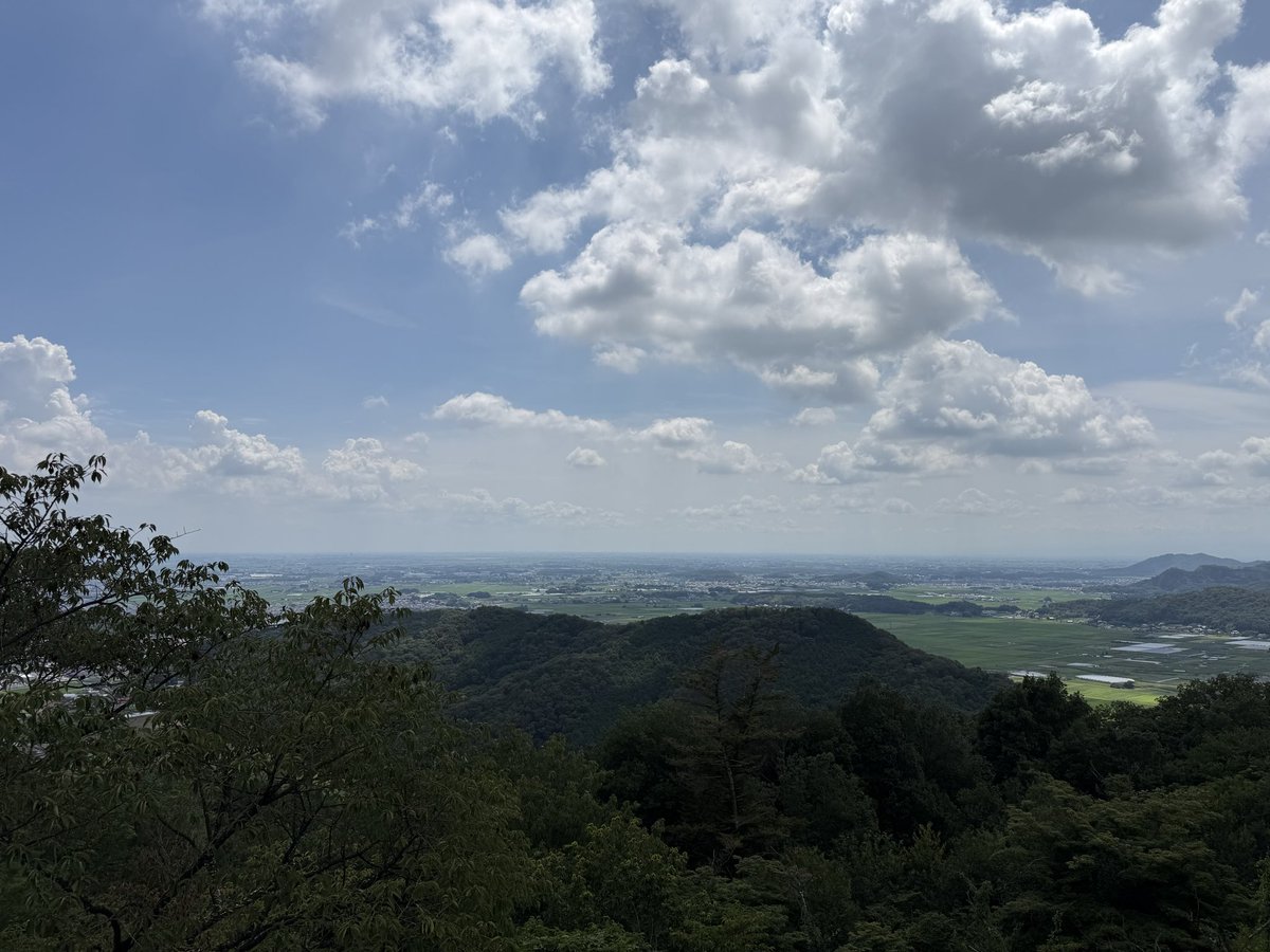 dee_h49's tweet photo. 大平山神社に行ってきました
1000段の石段はショートカットしましたけど……

名物（玉子焼き、やきとり、だんご）とお蕎麦のセットを頂きました

日頃の行いかな、良い天気

 #ぶらめぐる https://t.co/i2v9cTCTba