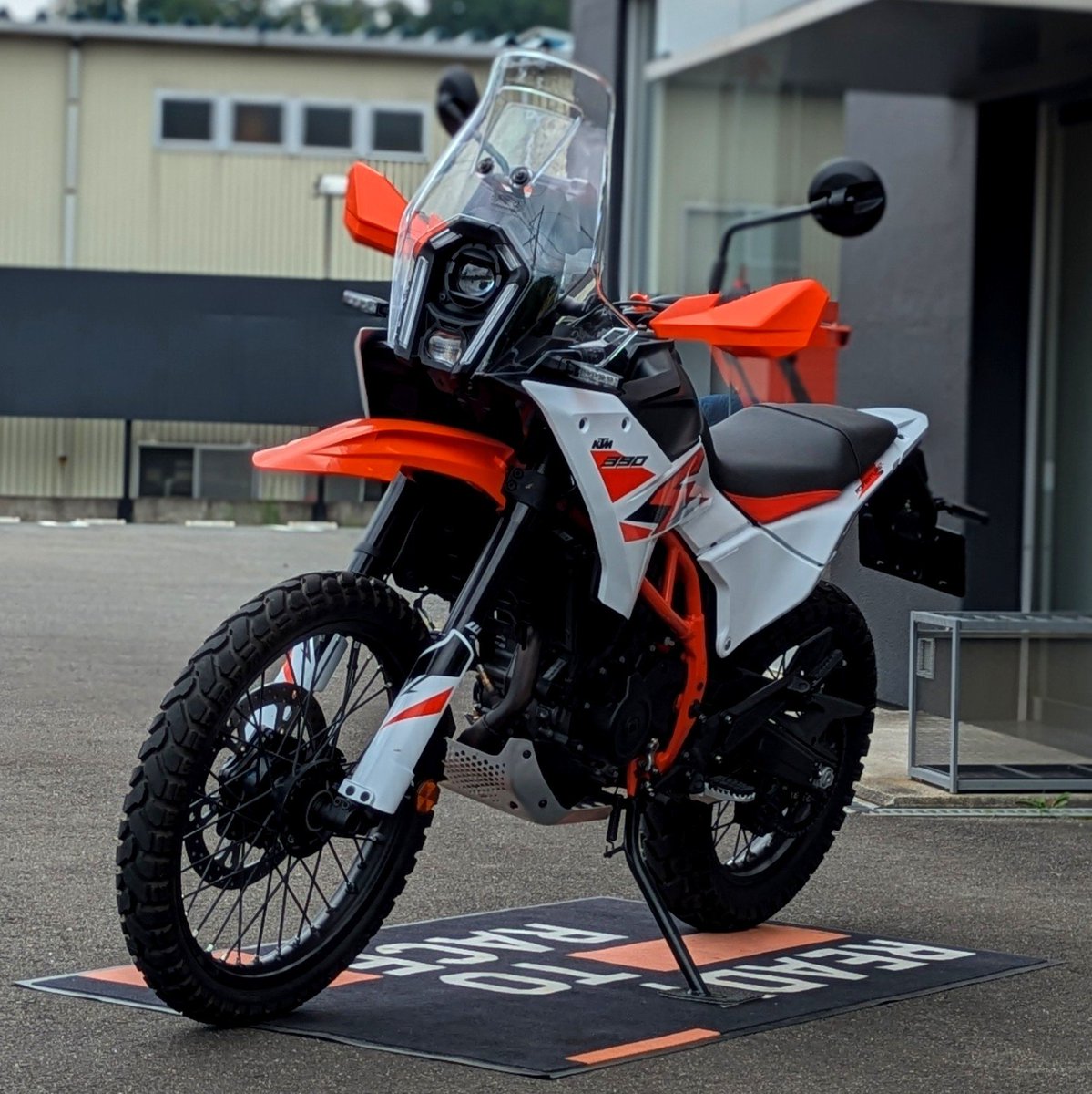 SUZUKIMOTORS_2's tweet photo. 390 ADVENTURE R 試乗会 本日最終日です！

ご試乗ご希望の方は17時までにご来店ください! https://t.co/XVIu6N2pYN