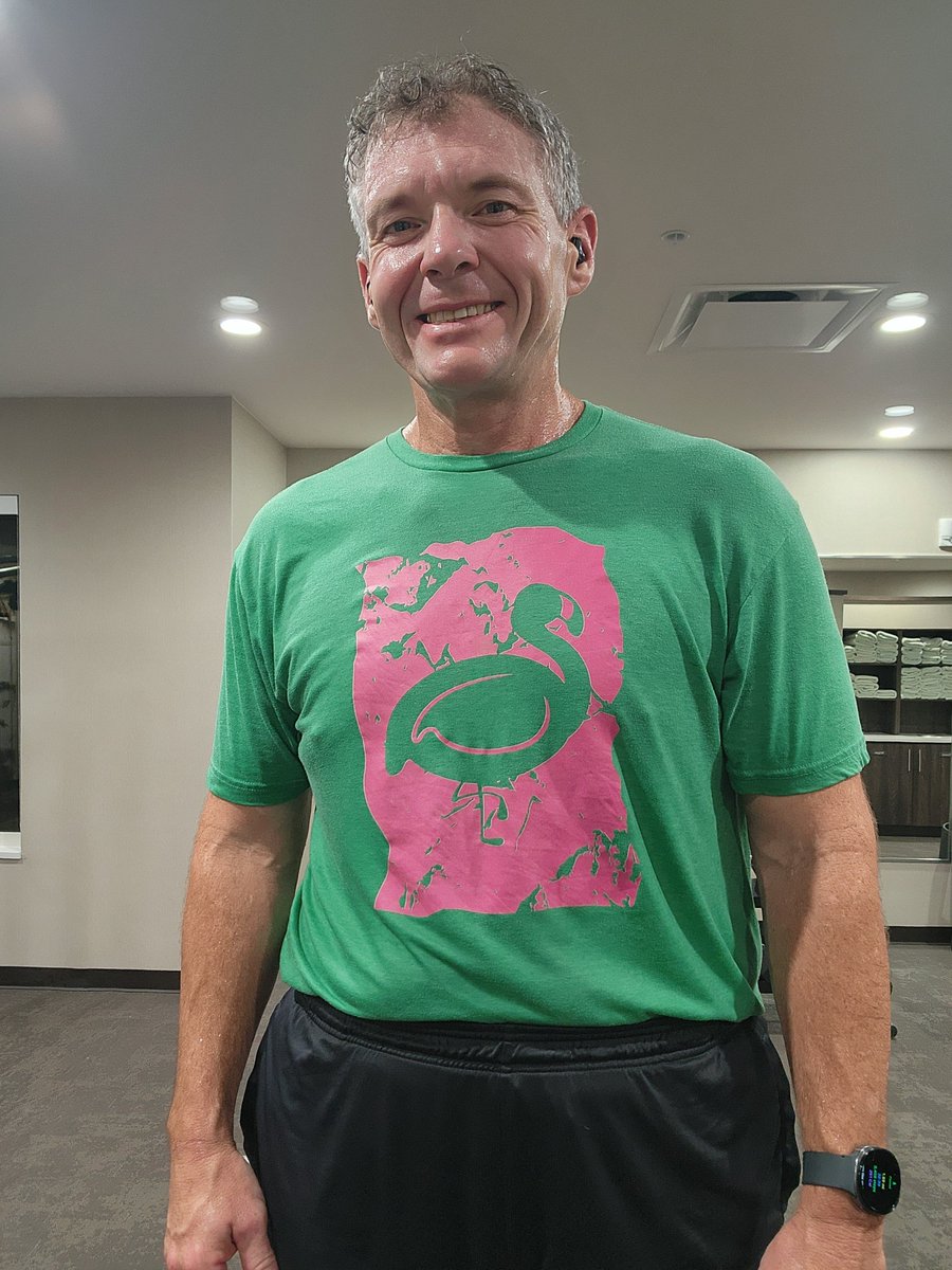 raysenior598's tweet photo. If you saw the dinner 🍽 you would have gone for a walk too.
#livehealthy #fitness #dontgiveup #getitdone #dontquit #gymmotivation #weightloss #unfat #RockTheMingo #hotelgym https://t.co/hBuOZ6zwxz