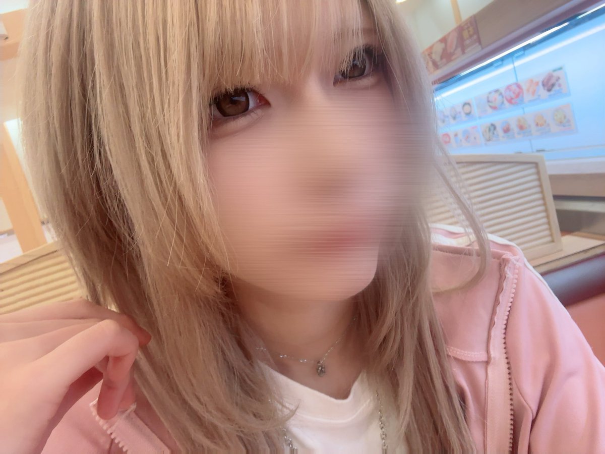 Sqto55x's tweet photo. チャイナ服もらったからあとで着る💖 https://t.co/29uVAC59IG