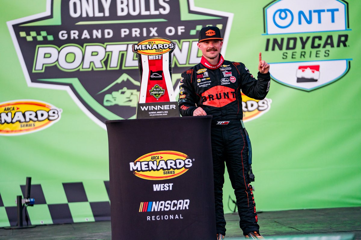 BMR_NASCAR's tweet photo. @Mason_Massey back in Victory Lane!🚗🏁
@ARCA_Racing | #Portland112 https://t.co/c1pYnhajTn