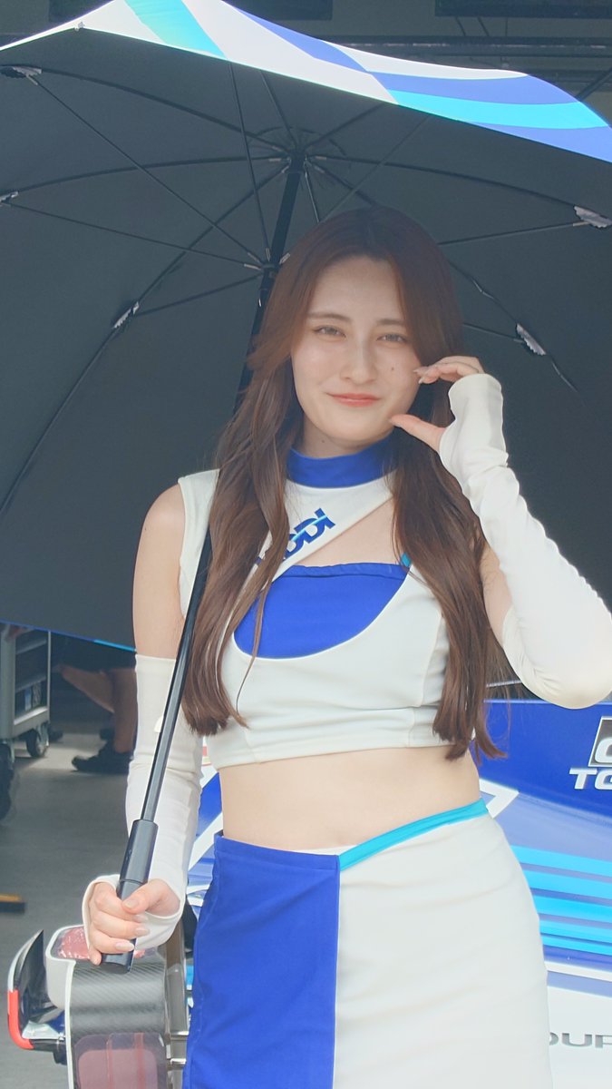 ogimama18's tweet photo. なみち速報23️⃣
ピットウォーク

2026.8.9
#SUPERFORMULA 菅生

KDDIレースアンバサダー
#鈴木南美 さん(＠suzunamiii )

#SFormula 
#KDDI
#TGMGP
#TGR_DC https://t.co/8nytVE7YJq