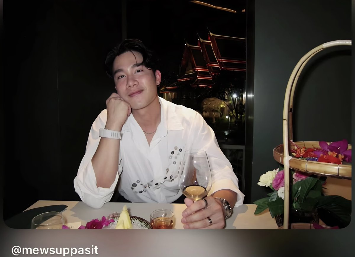 IstvnnNagy4's tweet photo. Have a relaxing Sunday! Even God rested on the seventh day. Those who spy on others should do the same. Being on duty day and night, every day of the week, can be exhausting❤️💖

#Mewtul #มิวตุลย์ https://t.co/tNXfeBa8HN