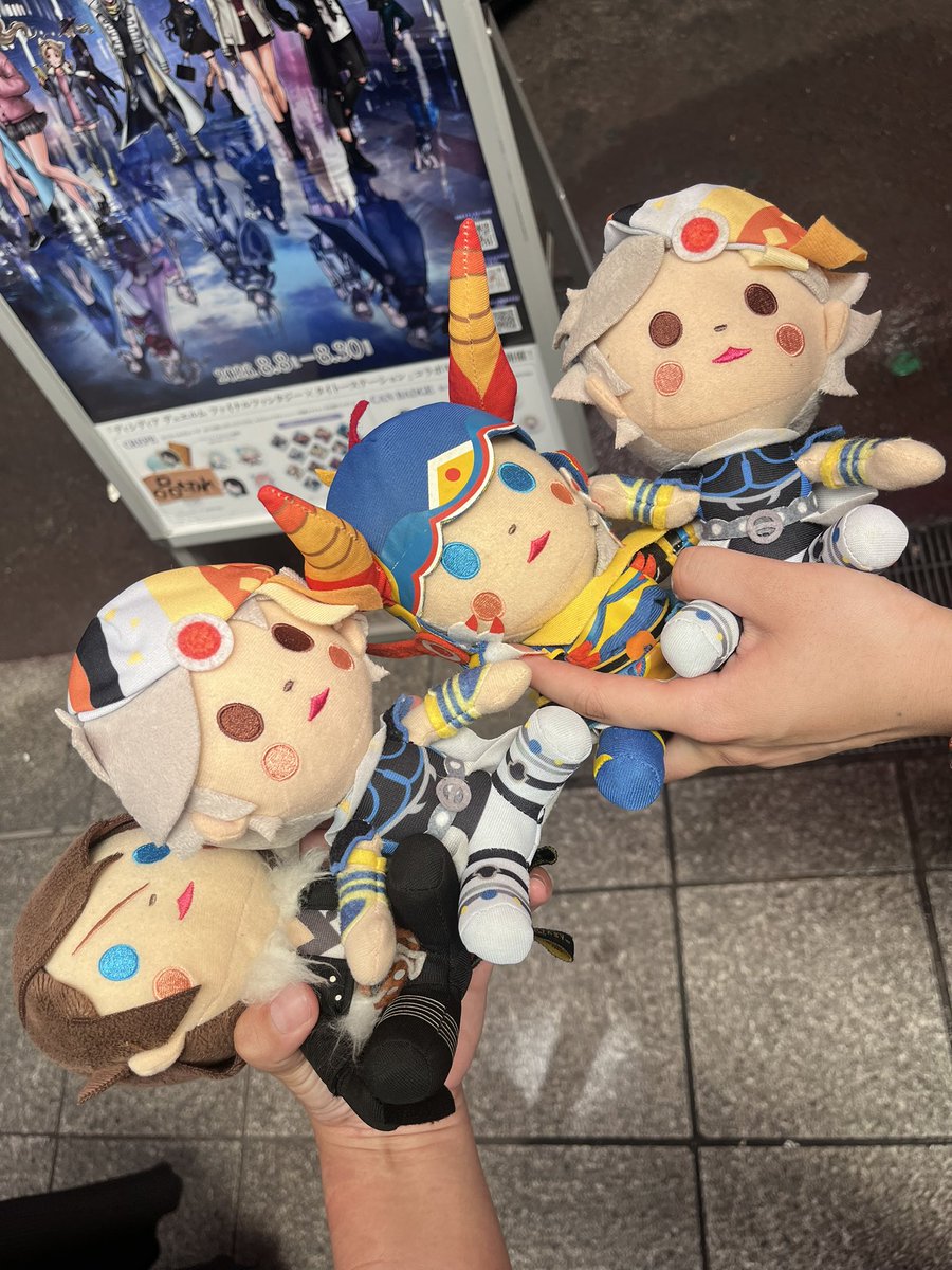 lion41269's tweet photo. タイトー前でWOLフリオ推しのお姉さんと初めましてツーショしちゃいました✨️ ありがとうございます🫶 https://t.co/cWaJRVkUjz