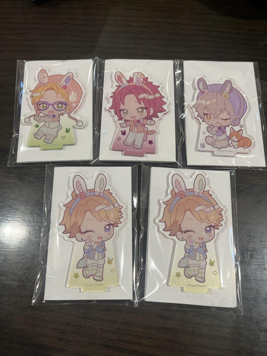 ai_saky1123's tweet photo. 【交換】あんスタ アニカフェ 出張版 アクスタ

譲▶︎真 真緒 晃牙 嵐2
求▶︎カンナ 英智 北斗 宗 日和 各1

現在イオンモール天童にて手渡し可能 https://t.co/GaoYRw1ffF