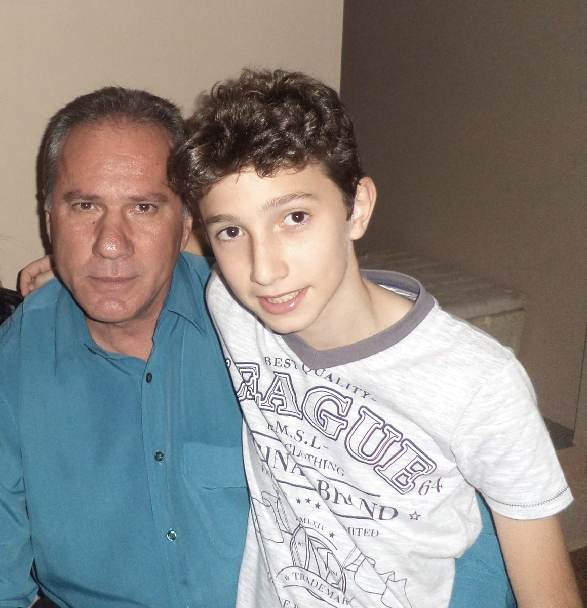 KnicksManBR's tweet photo. Conquistei tanta coisa q o Pedrinho de 11 anos jamais pensaria conseguir, e trocaria tudo isso por um abraço seu… mas a vida não para, a luta continua

Feliz dia dos pais bruxão, te amo!

Agora tenho mais barba q vc kkkk 💔 https://t.co/fWoaqEdZyg