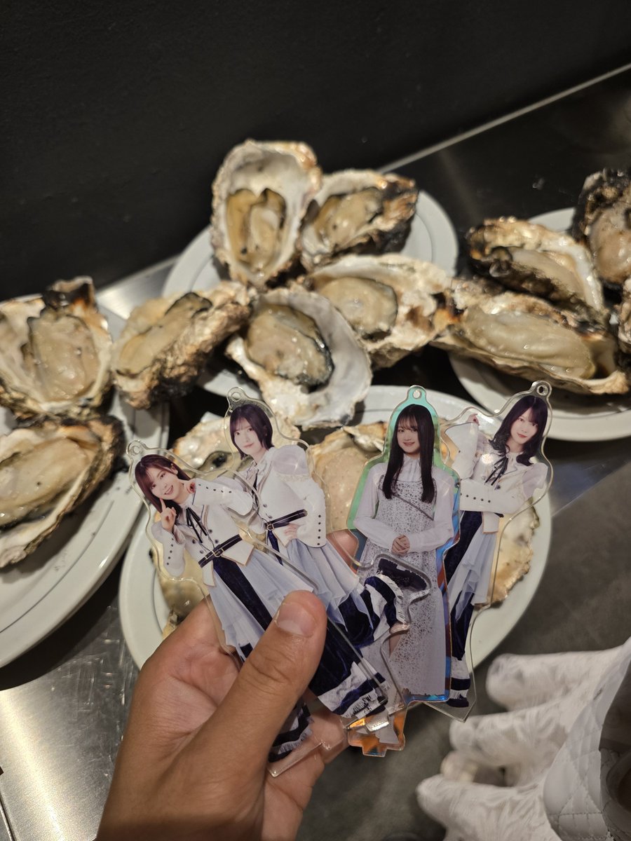 MORIT1006's tweet photo. カキ祭最高🦪
来てないのりこ、あきほ、ひいろ、ひかだけやで!! https://t.co/qsBteAXwfN