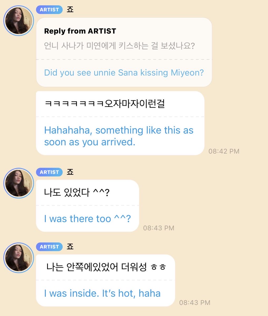 oncetwicebra's tweet photo. 👀 #JIHYO comentou no 🫧 que também esteve no show do aespa!

🍭: Unnie, você viu a Sana beijando a Miyeon?
JH: Vi algo assim, assim que cheguei
JH: E eu também estava lá (no show)
JH: Eu estava lá dentro, estava muito quente, hehe
JH: Ontem, depois de assistir ao show do aespa, fiquei tão impressionada que deu vontade de fazer outro show também. Fui procurar de novo, toda dedicada, as nossas fancams hehe

#TWICE #트와이스 @JYPETWICE