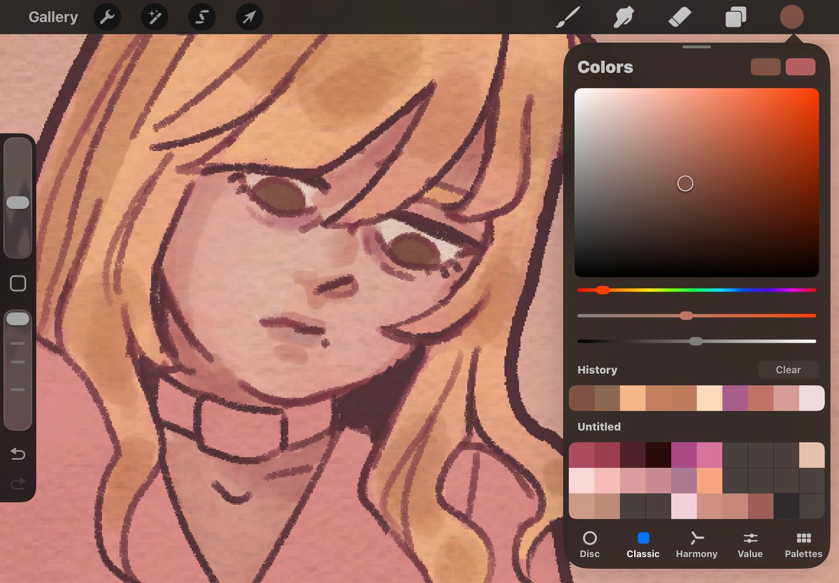 __DRIFBLIM's tweet photo. (cm) does she look hopeless and traumatized enough https://t.co/FJIJRIIZVk
