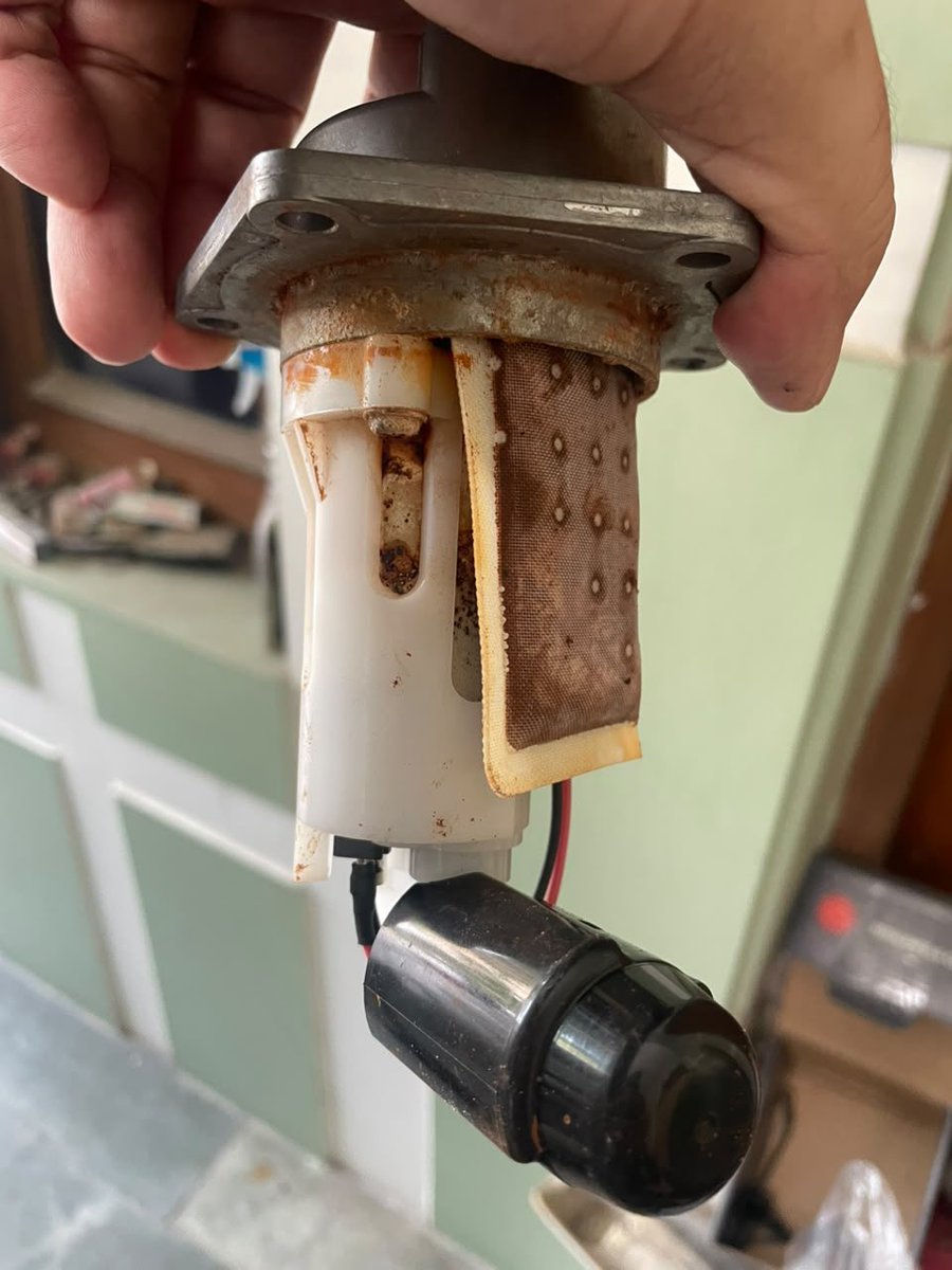 ShivrattanDhil1's tweet photo. Another day, another example for you, Gadkari ji.

Things are getting worse, Now even motorcycles are facing similar issues. This is a Royal Enfield 500 once known as one of the most reliable and rugged motorcycles. 

Yet here’s a fuel system repair that Includes ( Fuel Pump and Fuel Tank) bill of ₹30,000, including the fuel pump and related components ( Check the bill) 

What’s even more concerning is that the fuel tank and associated parts were already replaced in November, and within just a few months, the same problem has surfaced again.

Who is responsible for this ₹30,000 expense? Will the Ministry take responsibility, or will owners continue paying out of their own pockets?

For many people, a motorcycle isn’t a passion project it’s their daily commute and livelihood. Expecting ordinary citizens to repeatedly bear repair bills of this scale is simply unacceptable.

The Ministry owes the public clear answers and accountability! This is clearly absurd E20 problems and i can give it in written 

@HardeepSPuri @nitin_gadkari @OGTeamBharat