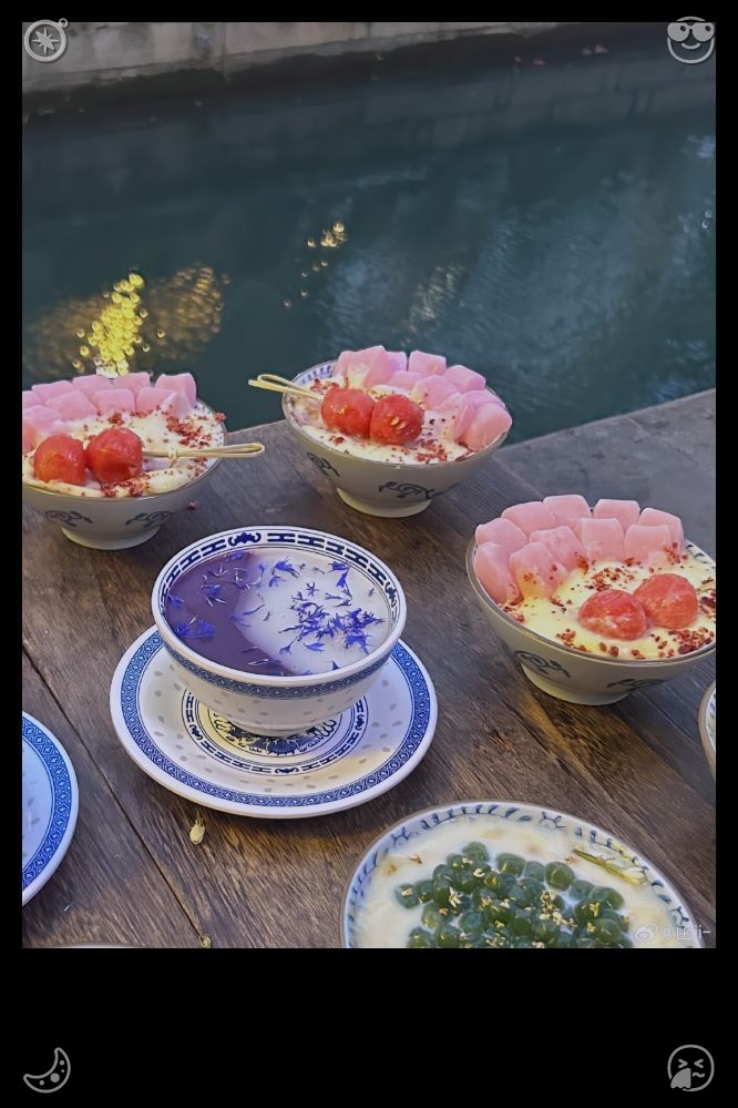 3_taronimo_7's tweet photo. Lila slipped her journal into her tote, the early light brushing her shoulders as she rounded the corner onto the tranquil lane where her very first boba café awaited. Its sign, done in gentle pastel shades, bore the name “Boba Haven,” and a delicate scent of jasmine drifted https://t.co/ep7SsScDpU