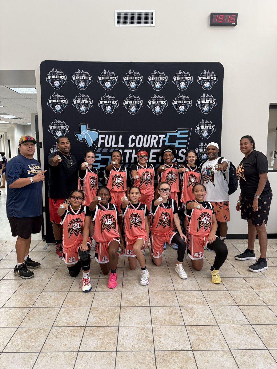 SALadyHoops's tweet photo. LH Peach 6th wins LEAGUE CHAMPIONSHIP 

#LADYHOOPSCULTURE 
#BETHEPROCESS https://t.co/T8tTXXErwz