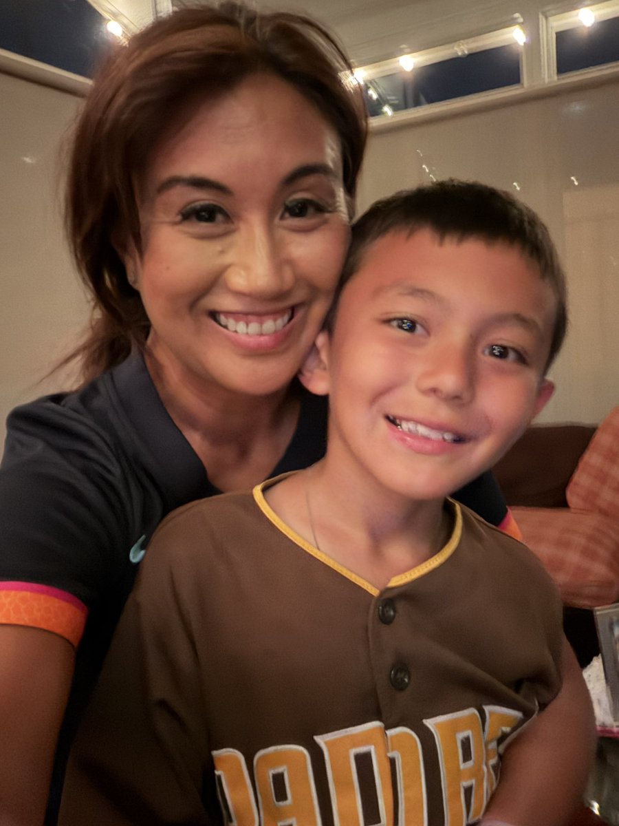 MarieCoronelSD's tweet photo. Happy birthday to my Christopher & thank you @Padres for cooperating during a baseball ⚾️ themed party 🎂 with a win. #HappyBirthday 🥳 #FriaredUp #ForTheFaithfull 🤎💛 https://t.co/DhfcxnBU9o
