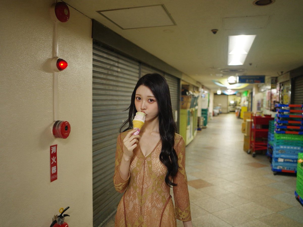 saki_seino's tweet photo. 写真展やります！
私も在廊するのでお話できるよ🫶🏻
気軽にきてねー！

2026.9.11〜9.13 
原宿デザインフェスタギャラリーEAST301 
 #TokyoExhibition 
#Tokyoluminous https://t.co/dYVB4bIxC3