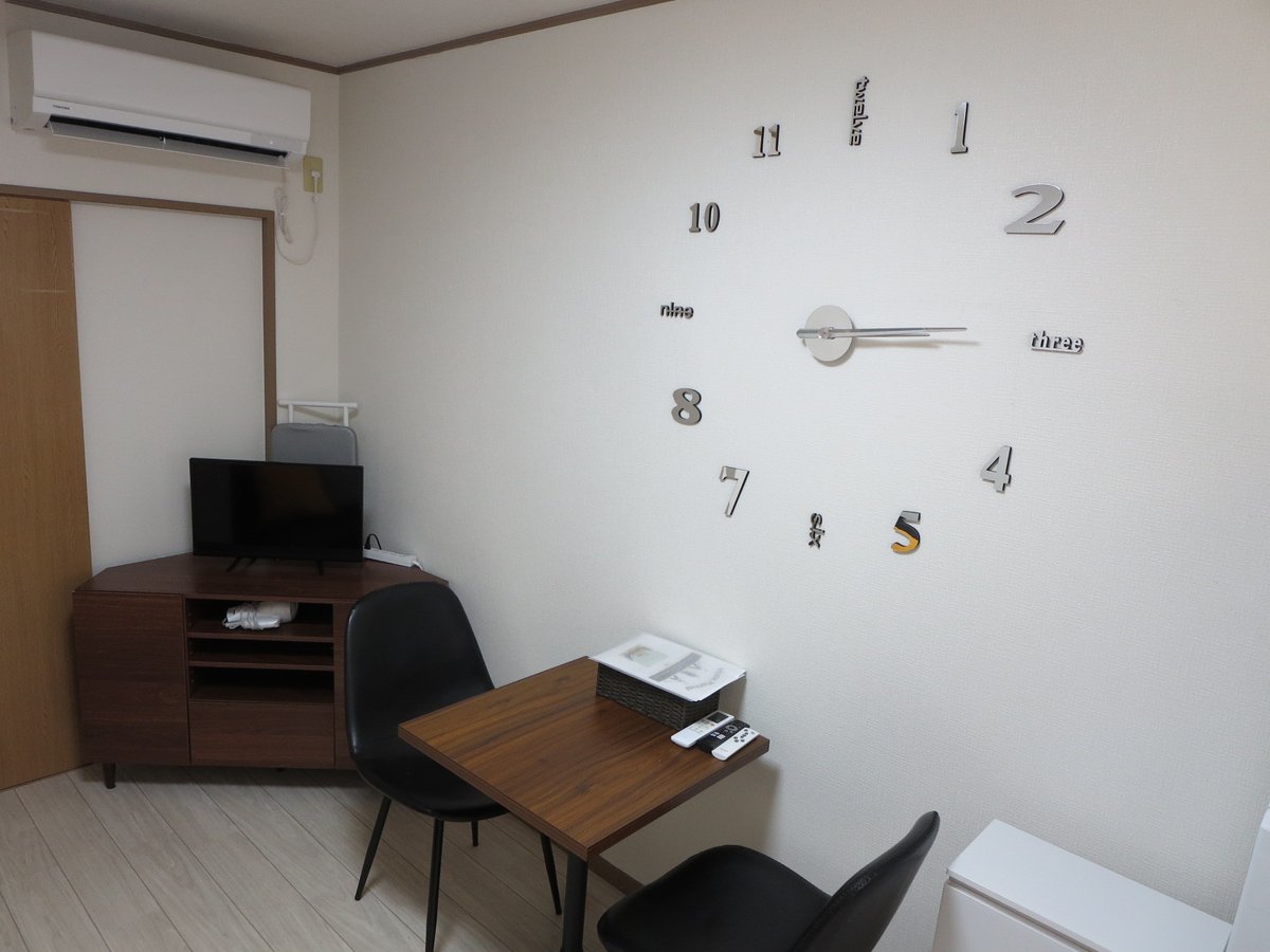 freespaceestate's tweet photo. 長期出張、研修時の滞在先手配はここで解決！？／  ★家具・家電付きマンスリー・ウィークリー賃貸★ 冷蔵庫・洗濯機・電子レンジや炊飯器、食器等々付いているので手ぶらで入居可能です！ もちろんインターネット無料♬ #マンスリーマンション #出張 #ウィークリー #宿泊先 #家具家電付き #浪速区 https://t.co/HVsJ8ZHmMl