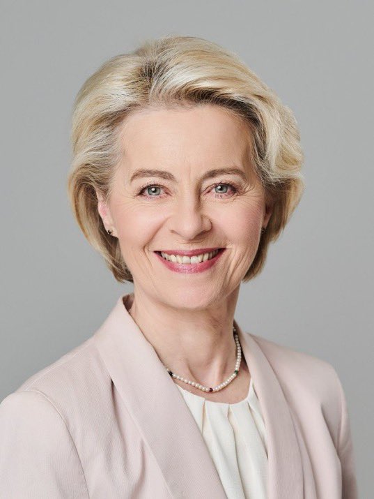 ConstitustionX's tweet photo. 🚨 ELON MUSK JUST OBLITERATED THE EU’S BIGGEST LIE 🚨
While Ursula von der Leyen stood there lecturing the entire world like some unelected queen…
Musk hit her with the most devastating question imaginable:
“If democracy is the foundation of freedom… why isn’t YOUR position as EU leader DIRECTLY elected by the people?”
Let that sink in.
Unelected bureaucrats are forcing mass migration, extreme net-zero policies, and brutal speech crackdowns on 450 MILLION European citizens — with ZERO accountability.
This is NOT democracy.
This is a slow-motion dictatorship dressed up in fancy suits and empty speeches.
The people are waking up.
The walls are cracking.
The EU’s days are numbered.
Do you agree? Drop a 🔥 if you’re done with this fake democracy.