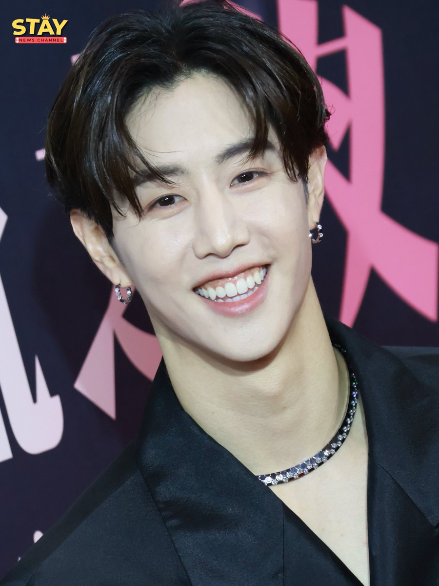 staynewsth's tweet photo. ออลแบล็คที่ดีย์ เห็นแล้วใจละลาย
Mark Tuan ศิลปินหนุ่มสุดฮอต
ในงานประกาศรางวัล WEIBO GALA 2026 

#마크 #段宜恩 #MarkTuan
#MarkTuanXWeiboGala2026
#WeiboCulturalCommunicationNight #WeiboGala2026 https://t.co/SKErvTHrRm