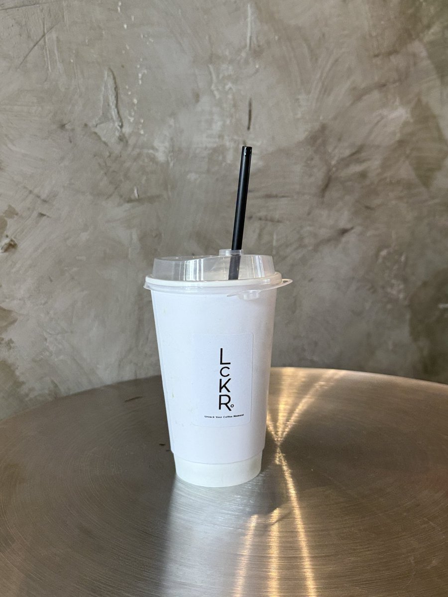 Iwaitforyou29's tweet photo. เติมกาแฟกันครับ ☕️ https://t.co/KHhiIFlDIQ