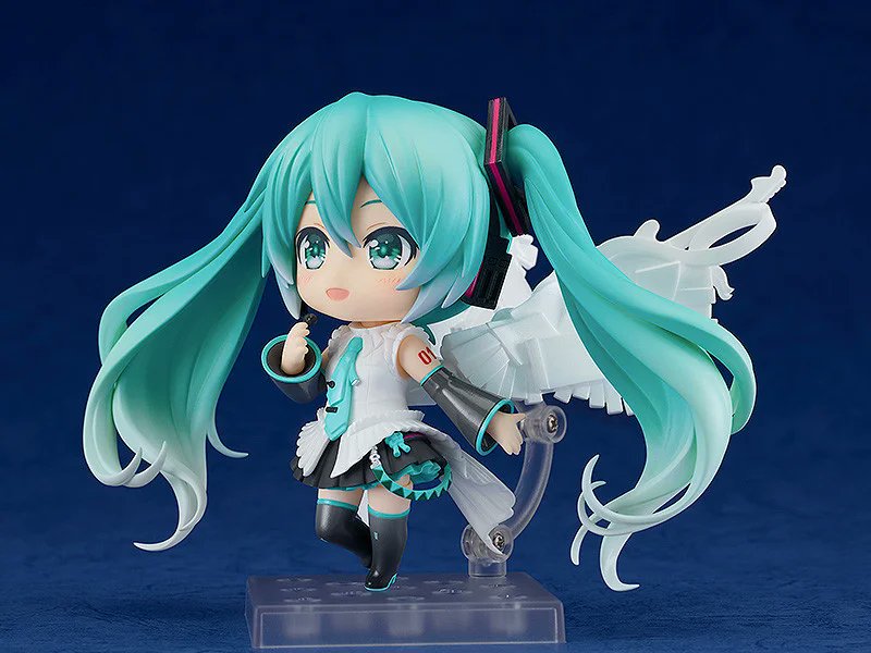 gsc_kahotan's tweet photo. ￣￣￣￣￣￣￣￣￣￣￣￣￣￣
【再販】ねんどろいど 初音ミク
Happy 16th Birthday Ver.
＿＿＿＿＿＿＿＿＿＿＿＿＿＿
>>https://t.co/SnCzOqrR5D

▼グッスマオンライン特典
持ち手+数字バルーン「39」

ご予約は8月19日（水）まで🎼
#初音ミク #ねんどろいど https://t.co/VsEidF2OVY