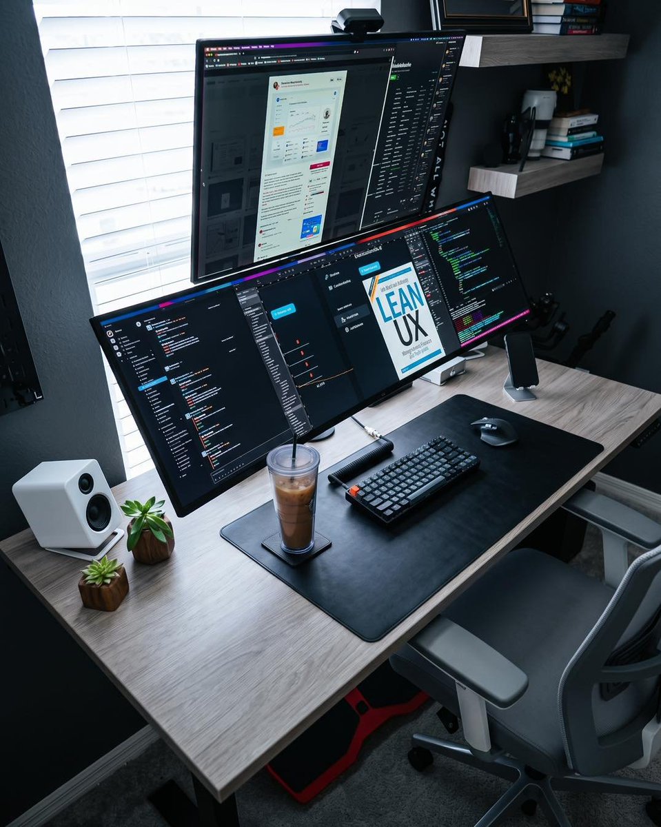 Minimaldex's tweet photo. Coffee and code >> https://t.co/dQAXIPSdMX