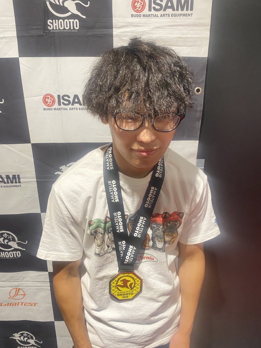 freedomozwarabi's tweet photo. 【アマ修斗 関東選手権 試合結果】

◆ストロー級
虎太郎

1回戦 ⭕️ 判定勝利
決勝戦 ❌ 延長判定

なんとか決勝戦まで行きましたが
あと一歩のところで惜しくも準優勝🥈

悔しい結果ではありますが、
気持ちを切らさずにさらに強くなろう✊

お疲れさまでした☺️ https://t.co/8IQTzhzIPI