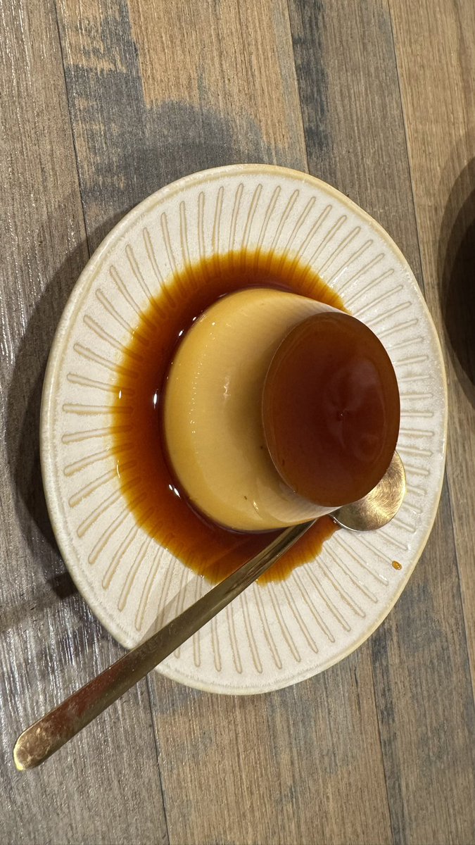 Blue_Dream_Fly's tweet photo. 好吃的拉麵跟布丁🍮 https://t.co/oKgaGI0m1f