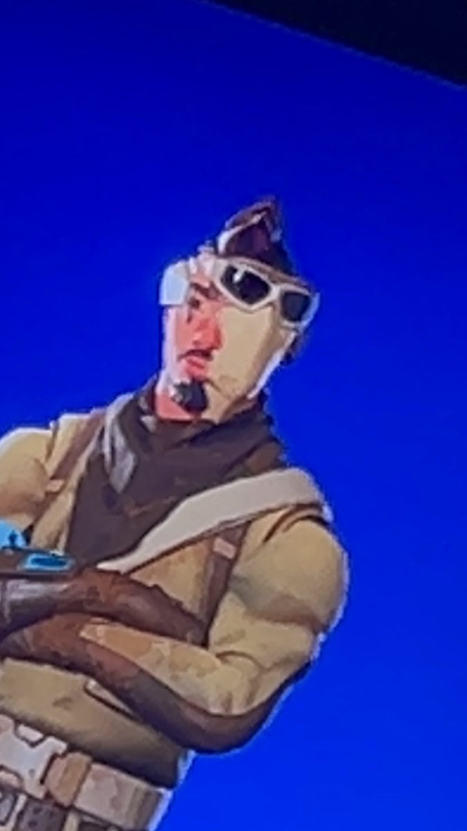 impulse55694's tweet photo. @EpicGames could you please take a time and fix my favorite skin it’s been like this for this entire season  the armadillo skin it’s mask has been glitched above his head for a while I just wanted to make sure it’s not just a me thing https://t.co/4xZuOsWngn