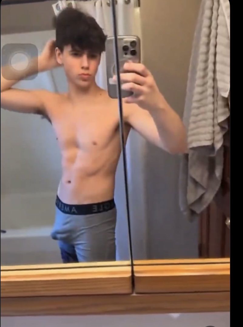 Roxpieyrb's tweet photo. https://t.co/pO9utafqUf
for f!les, channels &amp; Hmu to bqit that crush of yours
Jackson Ellsworth😍😍 https://t.co/rHcOct4SOO