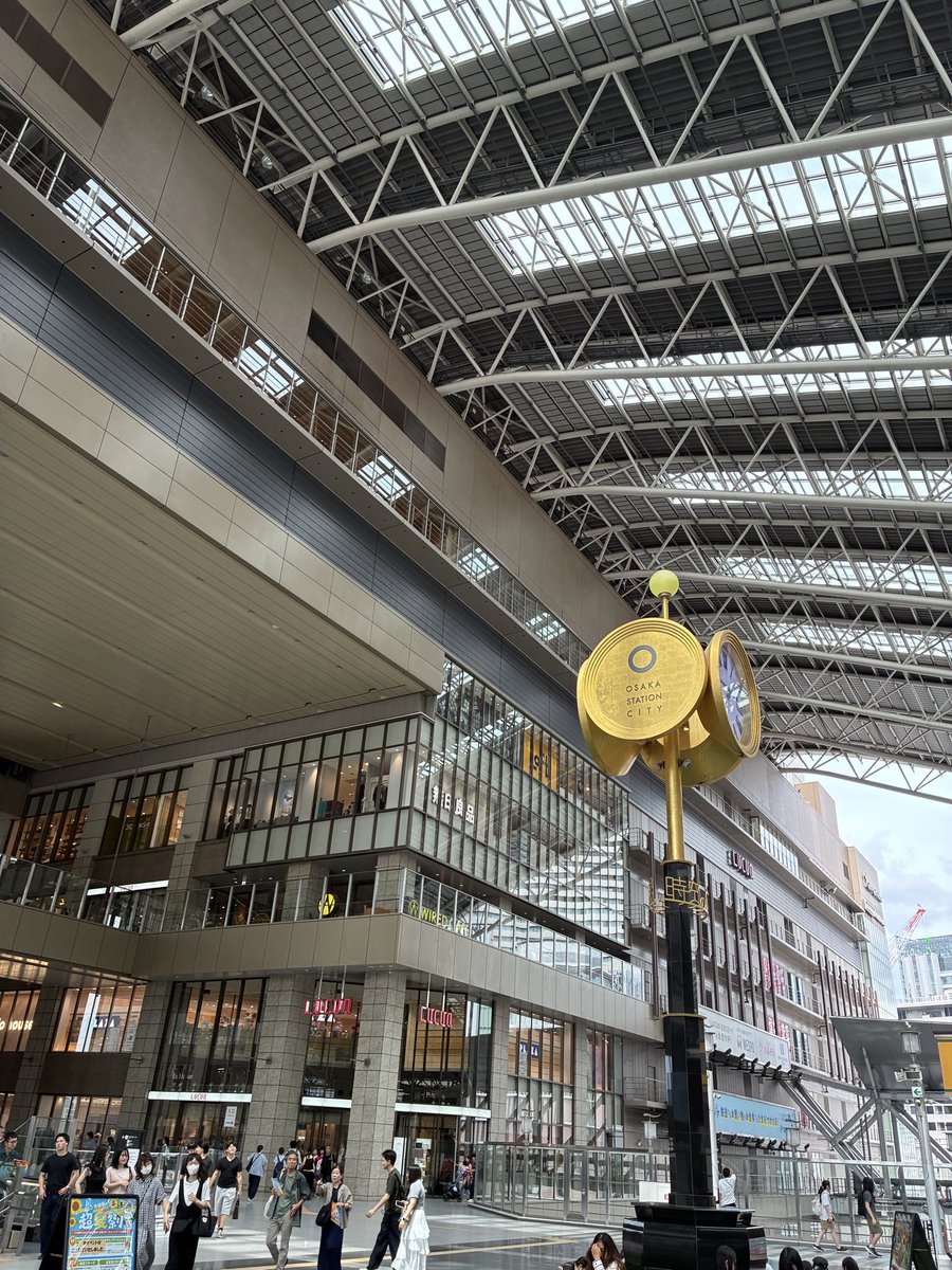 rusty01149028's tweet photo. さすが都会のモール？は違うわ… https://t.co/kxrOdbWgOr