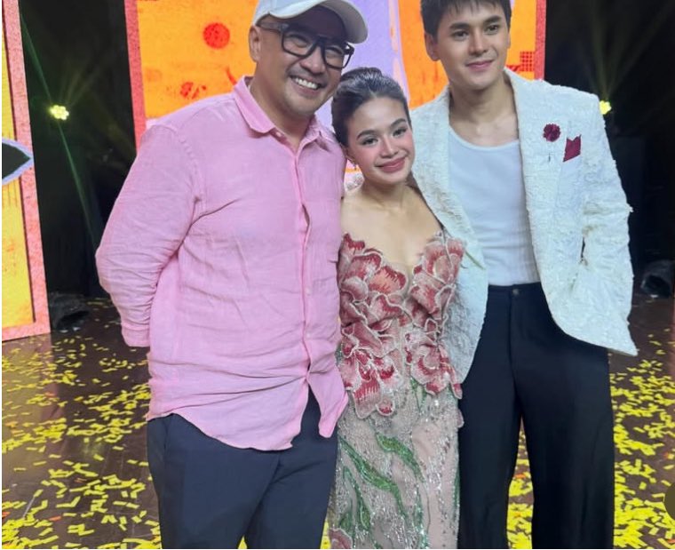 dstnyu_bdv's tweet photo. DustBia with Tito Mon 💛

DUSTBIA SOLO MOVIE
#BatDiNaLangTayo https://t.co/Usg0nykb4c