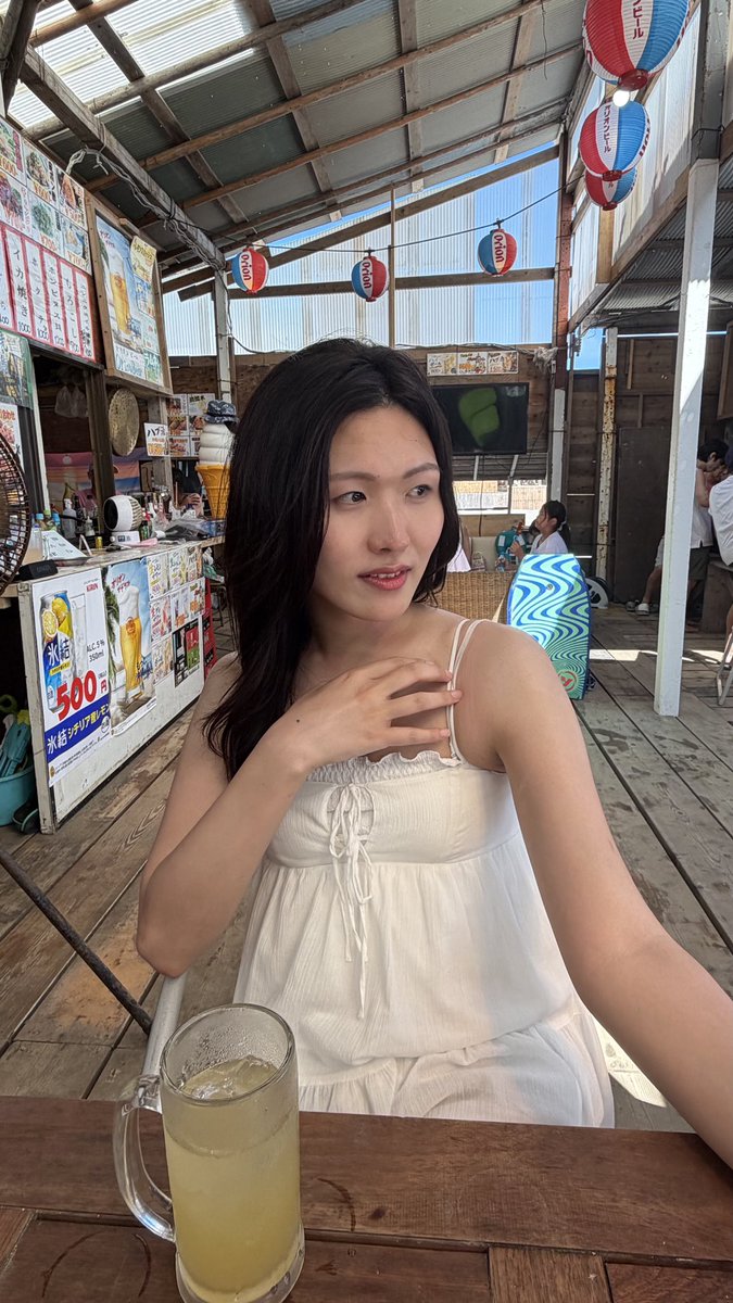 kaed_aily's tweet photo. 夏満喫バカ女
#ニューハーフ #トランスジェンダー https://t.co/YlBYDqFIxM