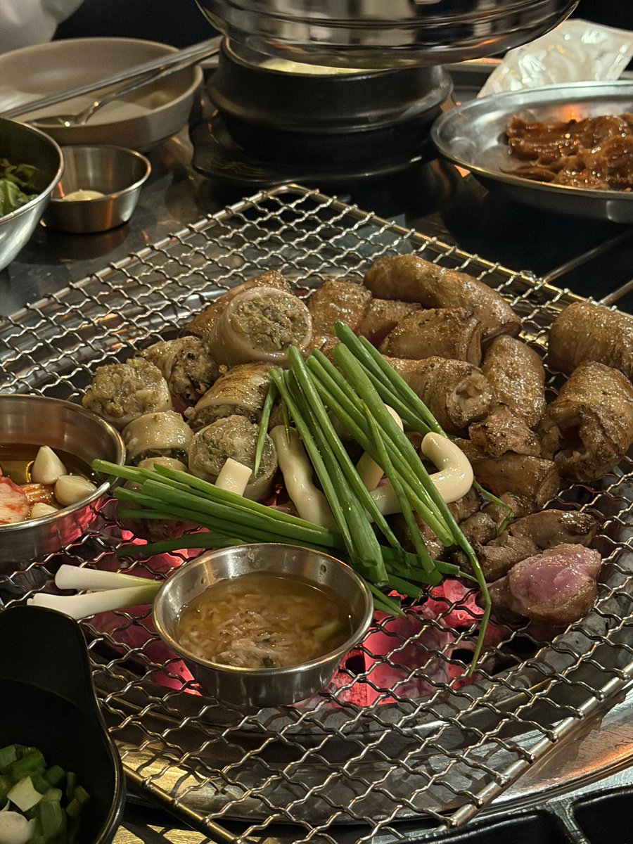 yotteuz's tweet photo. 죽지않고 돌아온  #Muu너는못먹겟지 https://t.co/K3aaRb8uhZ