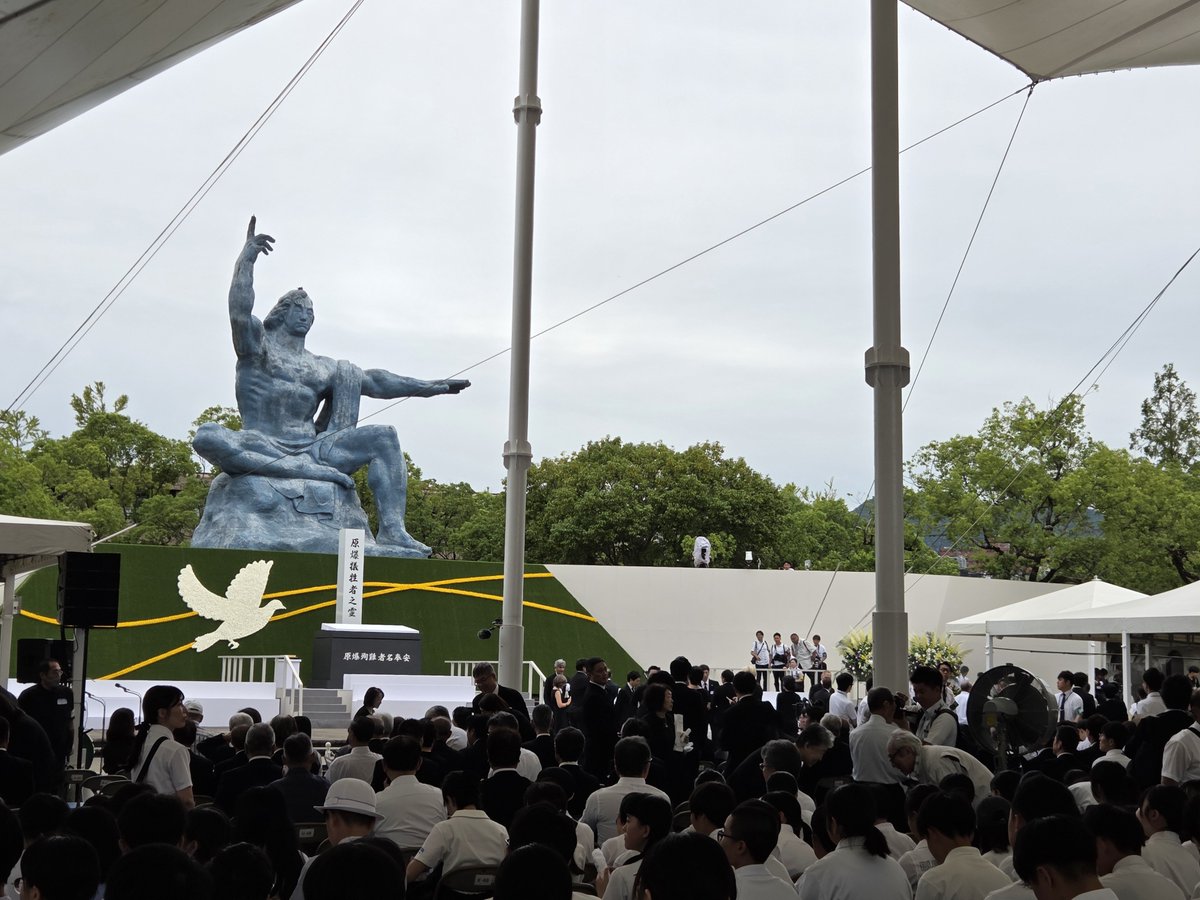 kawasaki_shoji's tweet photo. 🕊️本日、81回目の「長崎原爆の日」を迎えました。
原爆の犠牲となられたすべての方々に、心から哀悼の誠を捧げます。

「長崎を最後の被爆地に」――。
被爆者の皆様が訴え続けてこられた平和への願いを次の世代へ受け継ぎ、核兵器廃絶と世界恒久平和の実現へ🌏

皆様とともに祈り、被爆地・長崎から世界へ力強く発信してまいります。
#長崎原爆の日 #核兵器廃絶 #世界恒久平和 #長崎