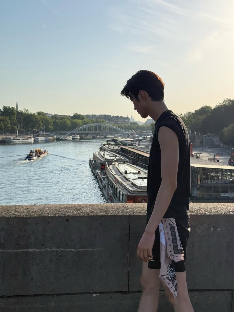 compover's tweet photo. ㅤ
📍Paris, Prancis 
[07:30]

Bonjour, ikut SKM Virtual Run dari Benua Eropa. Passe un bon week-end.
#RUNfromReality
ㅤ️️ㅤ⠀⠀⠀ https://t.co/STJUjgskQ0
