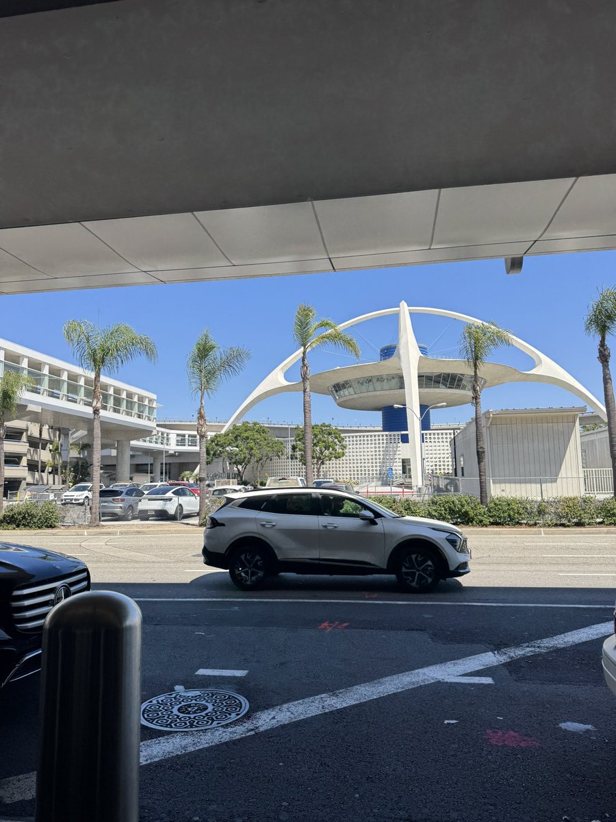 kanichidodesho's tweet photo. GTAの街に来てた🇺🇸 https://t.co/0sO3My3YlL
