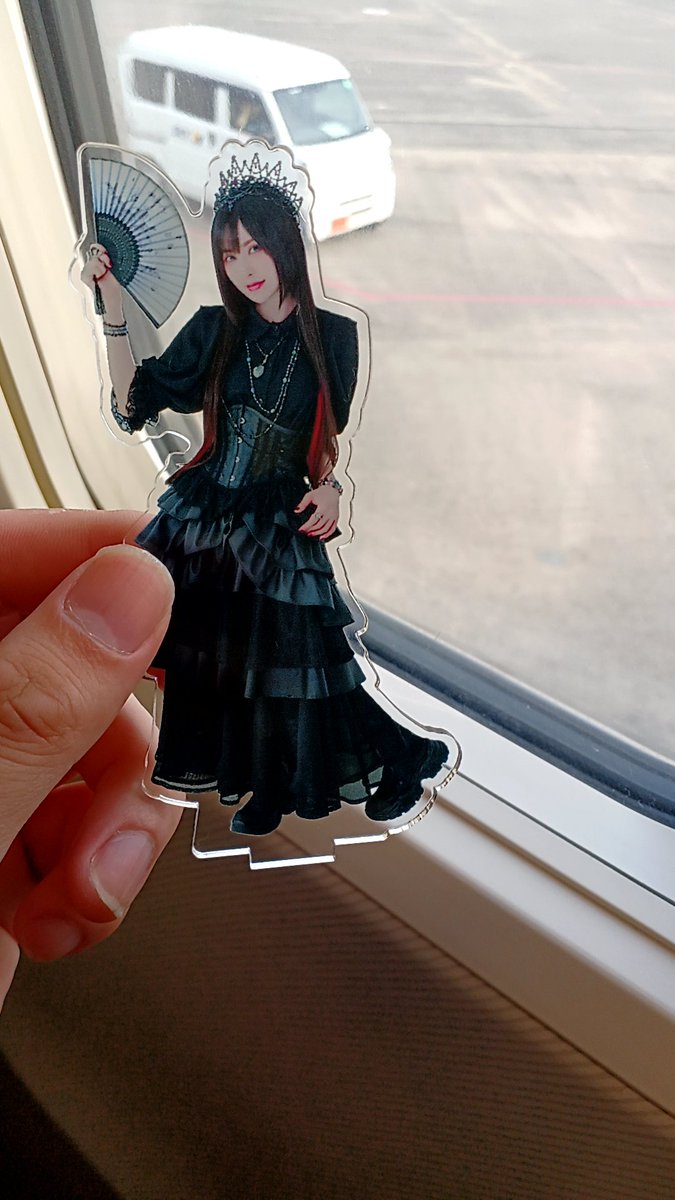 fcbloveshinya's tweet photo. キタエリ、飛行機乗ったよ

と言う事で！
これから飛行機で北海道に帰ります！
新宿に参加した方、全通した皆さん改めて乙エリでした！
そしてありがとうございました！
また来年もキタエリのライブで馬鹿になりましょう！
キタエリとキタエリズム隊の皆さんへ
今年も馬鹿になれて楽しかったです！！
最大限の感謝です
キタエリとキタエリズム隊とキタエリスト諸君とリズム隊メンバー各々推しの方𝑩𝑰𝑮𝑳𝑶𝑽𝑬______🫶🏻💕︎︎