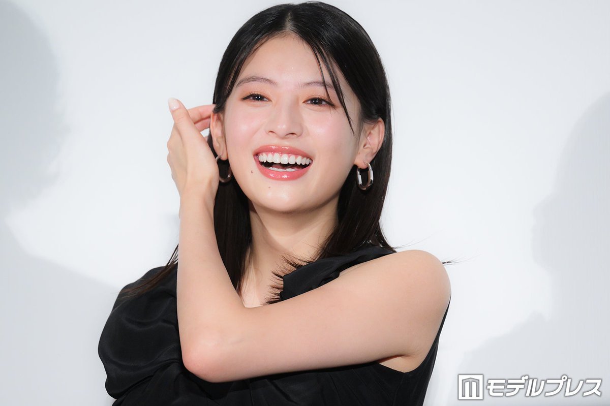 modelpress's tweet photo. 【写真追加📸】

長崎出身・福山雅治
“8月9日”への思い語る
https://t.co/RqSUMrrPQ3

「自分が今ここに立っていること、この世に生まれたこと、生きていることを、非常に深く考えさせられる1日でございます」

映画『あの星が降る丘で、君とまた出会いたい。』公開記念舞台挨拶🎥 https://t.co/yH0RQYODzZ