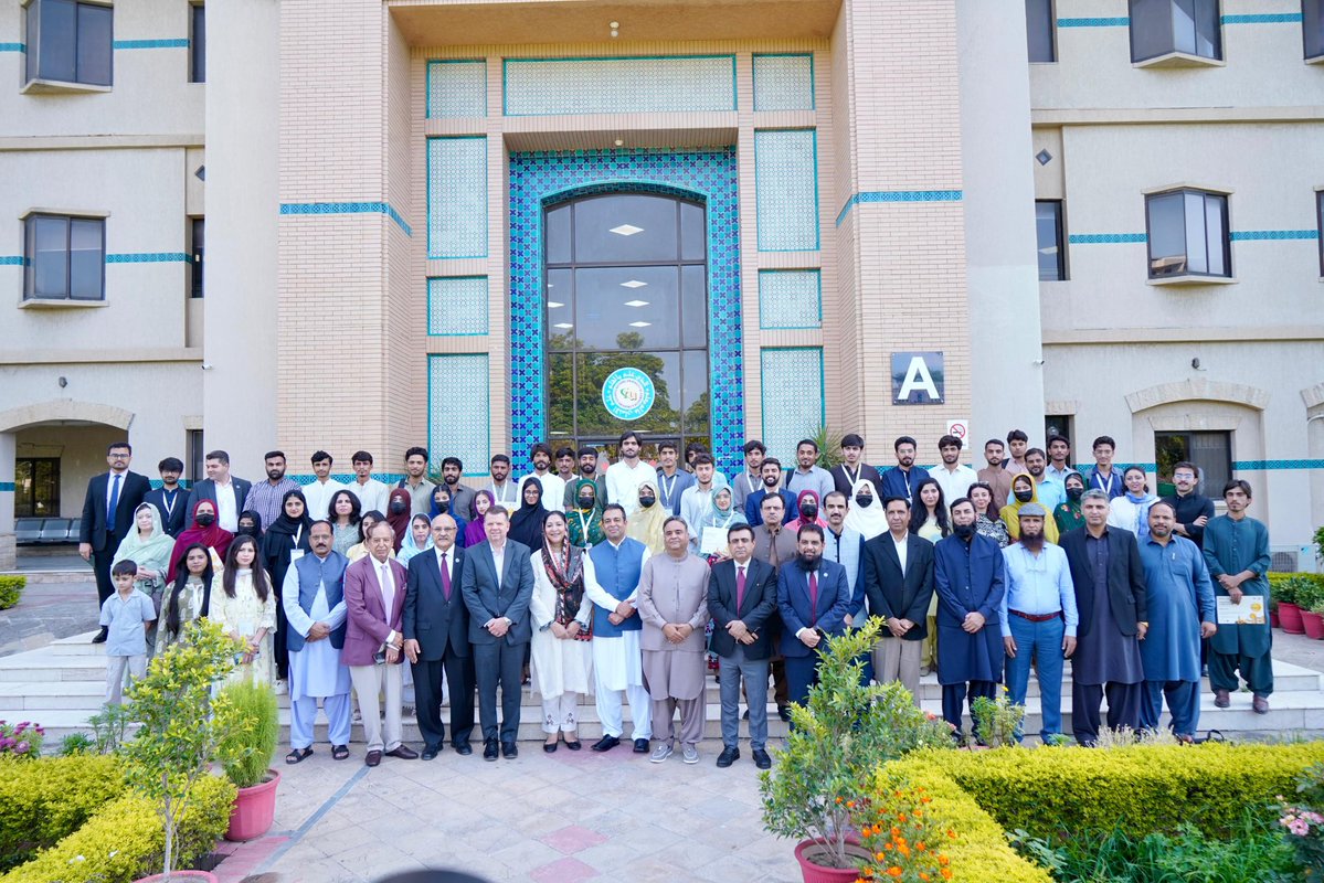 palyani's tweet photo. Addressing the closing ceremony of the Digital Balochistan AI Launchpad at FAST-NUCES,  Islamabad celebrating the talent and potential of Balochistan’s youth and their journey towards an AI-driven digital future. https://t.co/ELV5akOblF