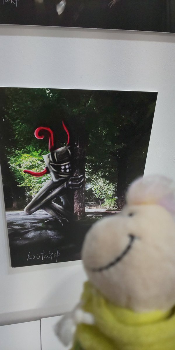 koishi47's tweet photo. #GODこうたんの個展

GODこうたん展最終日行ってきました‼️

実物のこうたんが...いた...!!!

動いて喋るこうたんの説明を皆で聴きながら時に笑いが起きたりとても楽しい空間でした✨

ありがとうGODこうたん展！
こうたんもスタッフの皆様も本当にありがとうございました😆✨ https://t.co/Vn3UPeNmjn