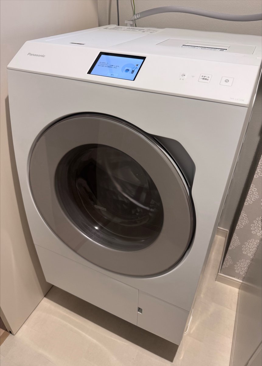 kun7pa's tweet photo. 初めてのディスプレイ付き洗濯機、見た目すっきりして良さげ！ https://t.co/MikY20UiUD