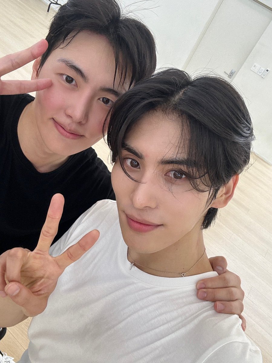 halu_day0303's tweet photo. 260809

항상태양이편💚.
D-389

#SF9 #에스에프나인 #유태양 #YOOTAEYANG https://t.co/882cLAH82S
