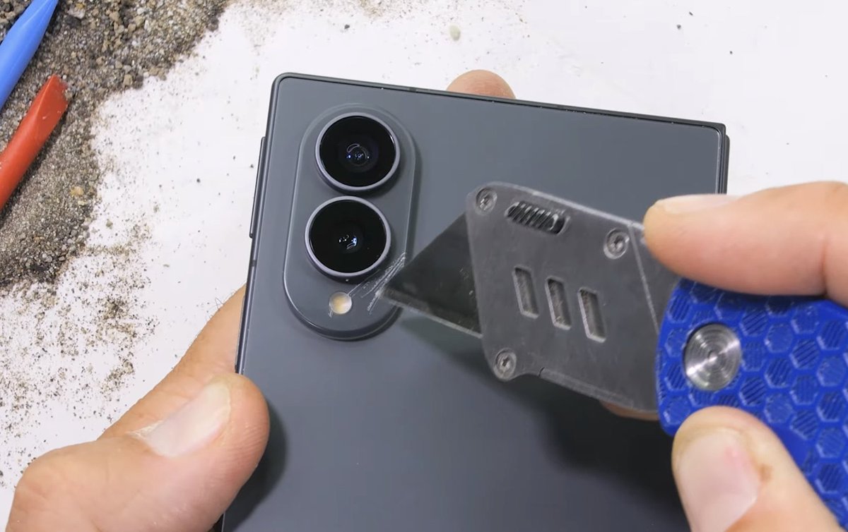 Phonenurd's tweet photo. Imagine dropping $2,000 on the Galaxy Z Fold8 and feeling cheap plastic around the camera module. Premium price tag, budget materials. 🫠