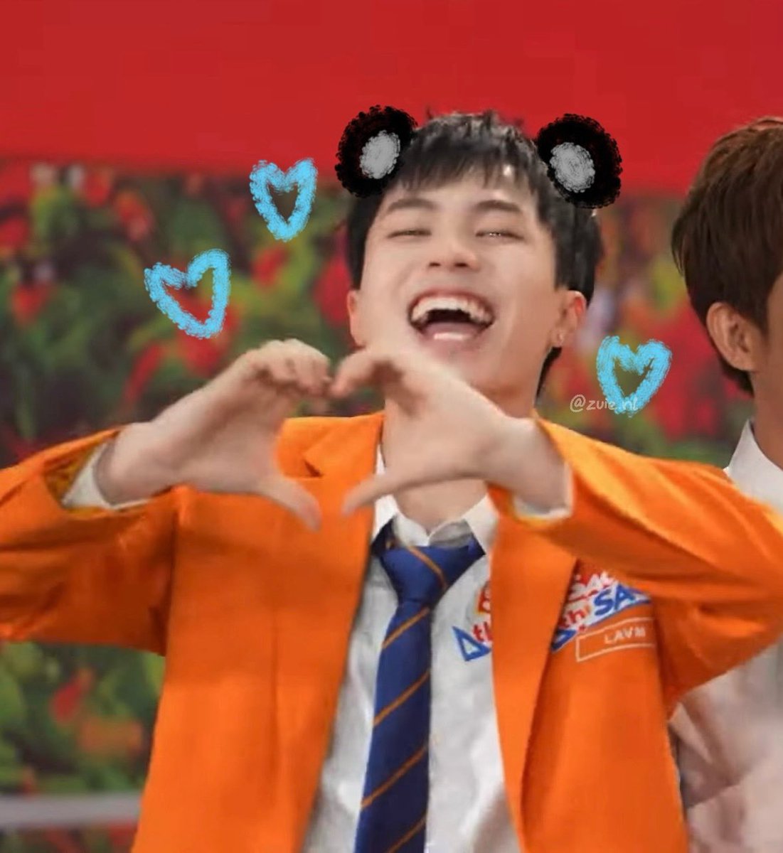zuiecnladlsbmn's tweet photo. em trúc cười toe xinh iu gửi tặng mn trái tim bự đùng chúc mn một ngày chủ nhật nghỉ ngơi dzui zẻ 🐼🫶🩵
#UPRIZE #UPRIZE_LAVM #SYE #RIZER https://t.co/2TZ8jt2n5T