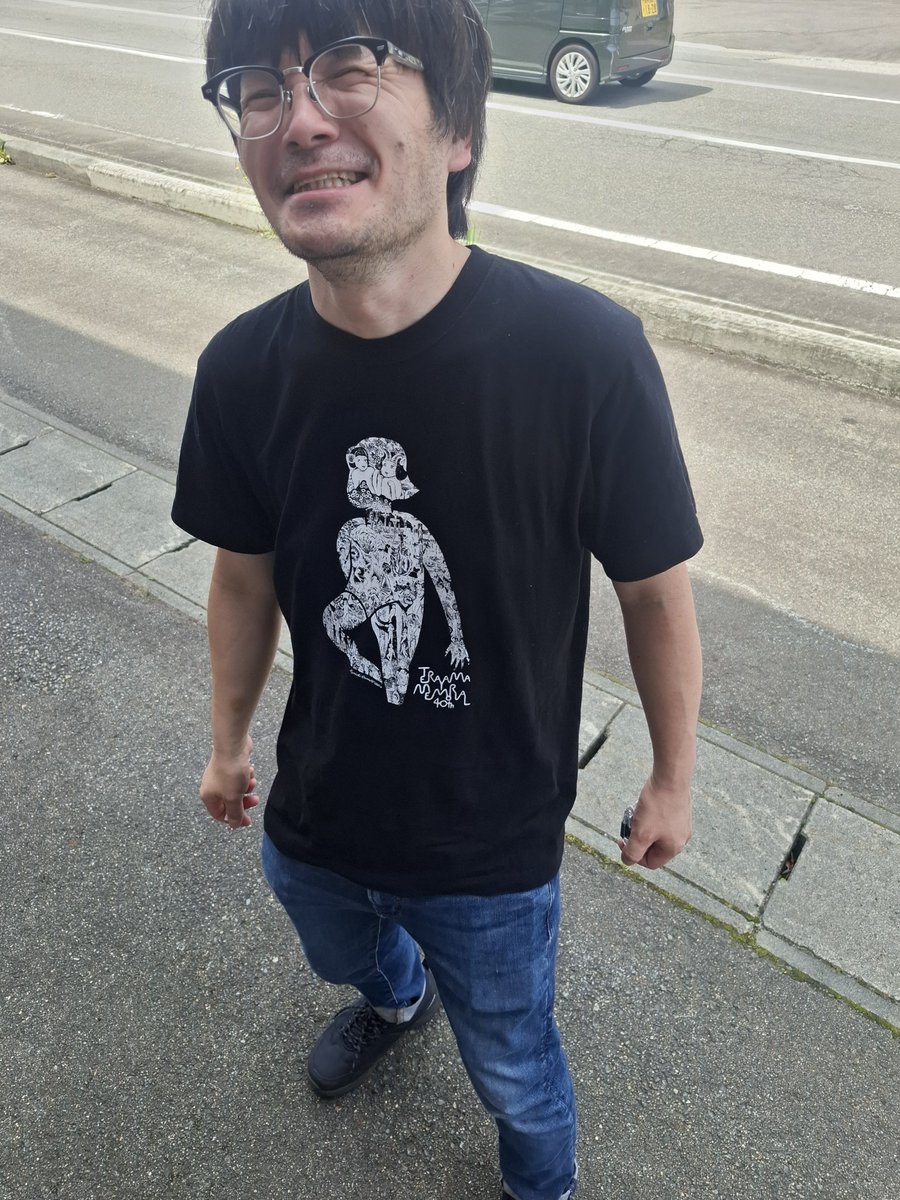 kamakes138's tweet photo. 今日のダサT https://t.co/3VCHKfi707