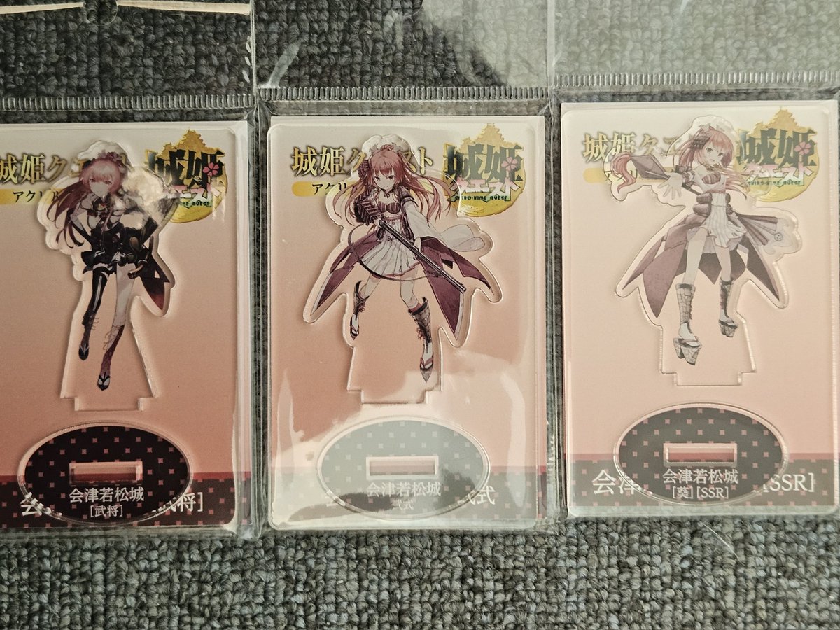 MSHR12862735's tweet photo. 実家のお城が可愛く擬女化されてて刺さったからアクリルスタンド買ってしまった https://t.co/VQf6mhZF8K