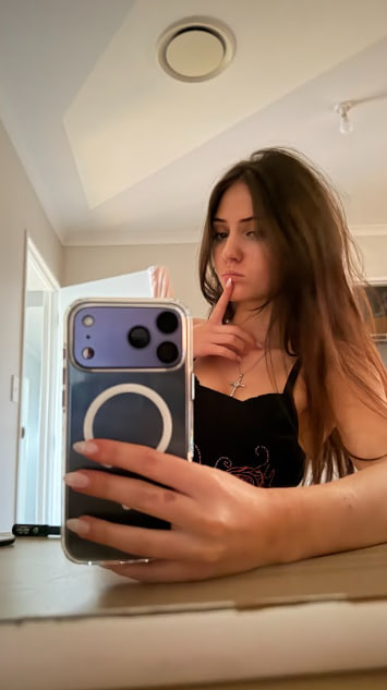 ericapowellxoxo's tweet photo. sex is cool but can u stick around and not give up on me https://t.co/G0Uybvq45h