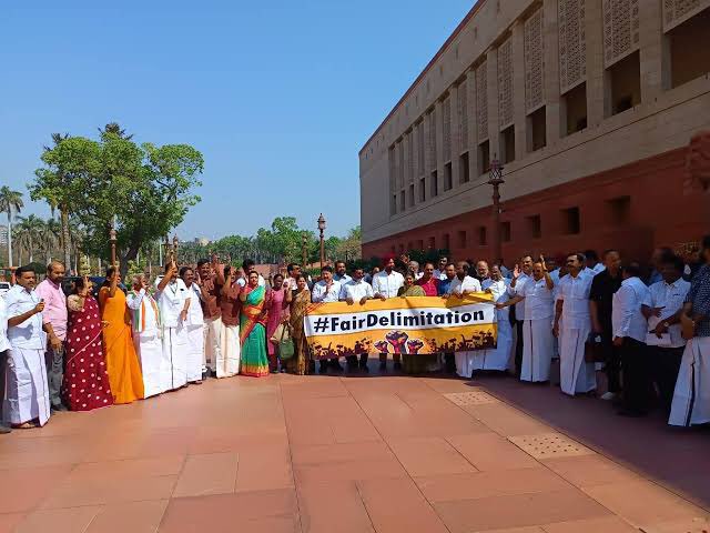 DrSenthil_MDRD's tweet photo. DMK has always reteireated it's firm stand on #Fair_delimitation.

It's the Congress, CPI,CPM,VCK and IUML who keeps changing goal posts for reasons best known to them. https://t.co/6hK8GPYhax